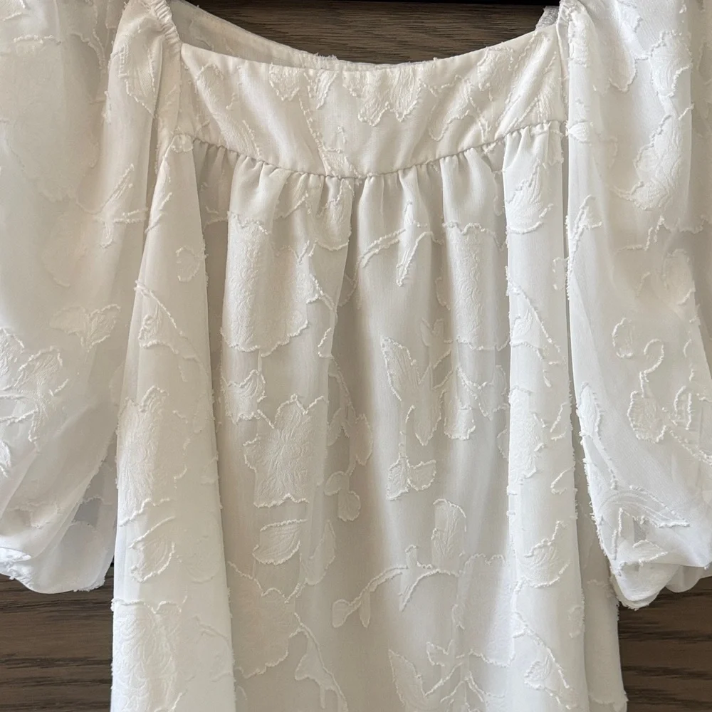 White Textured Puff Sleeve Blouse Size Small Sheer Floral Cottagecore Top
